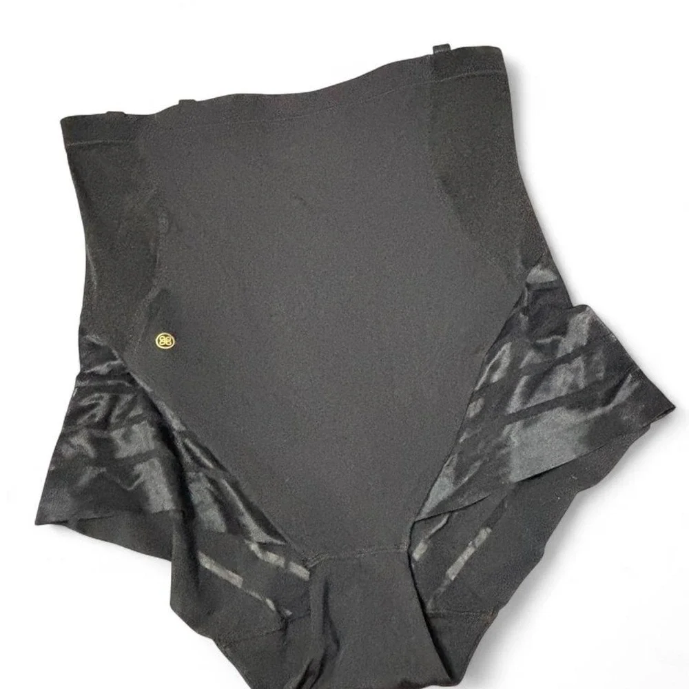 Black high-waisted shapewear shorts in size XXL